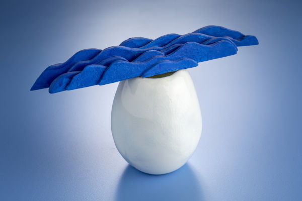 Capitell XIII, 2017. Porcellana. 12,5 x 22 x 9 cm. | © Jordi Geli