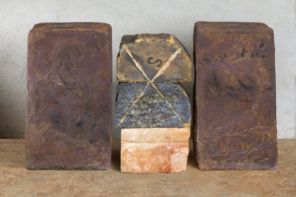 PARET (2013). Terra refractària, òxids i esmalts. | © Jordi Geli