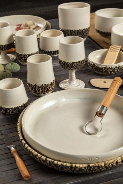 CROSCAT. Gres porcellànic tornejat a mà. Esmaltat i cuit a 1280°C. | © Jordi Geli / Terracotta Museu