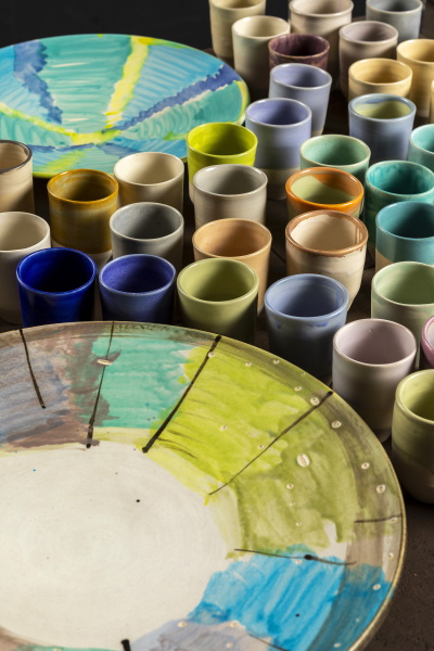 CSENARF 56. Gres Tornejat esmaltat i pintat sobre coberta crua temperatura 1.280°C. | © Jordi Geli / Terracotta Museu