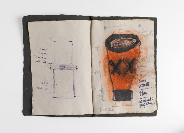 VESTIGIS (2018). Tècnica mixta sobre paper fet a mà.